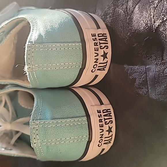 Converse - Picture 3 of 5